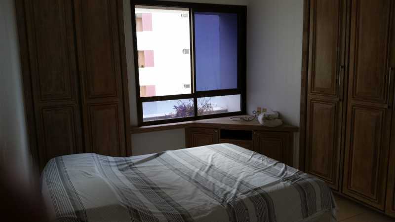 Apartamento à venda com 2 quartos, 74m² - Foto 3