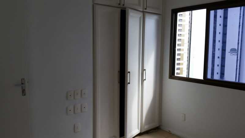 Apartamento à venda com 2 quartos, 74m² - Foto 5