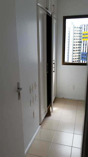 Apartamento à venda com 2 quartos, 74m² - Foto 7