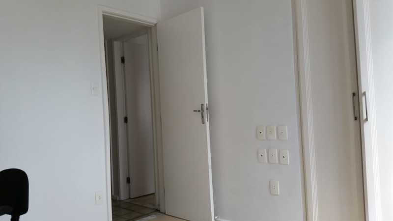 Apartamento à venda com 2 quartos, 74m² - Foto 8