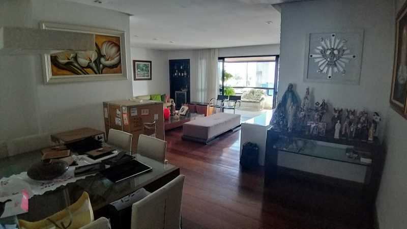 Apartamento à venda com 4 quartos, 190m² - Foto 11