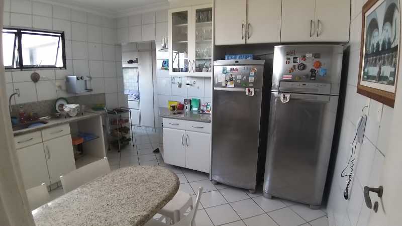 Apartamento à venda com 4 quartos, 190m² - Foto 24