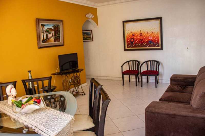 Apartamento à venda com 3 quartos, 144m² - Foto 1