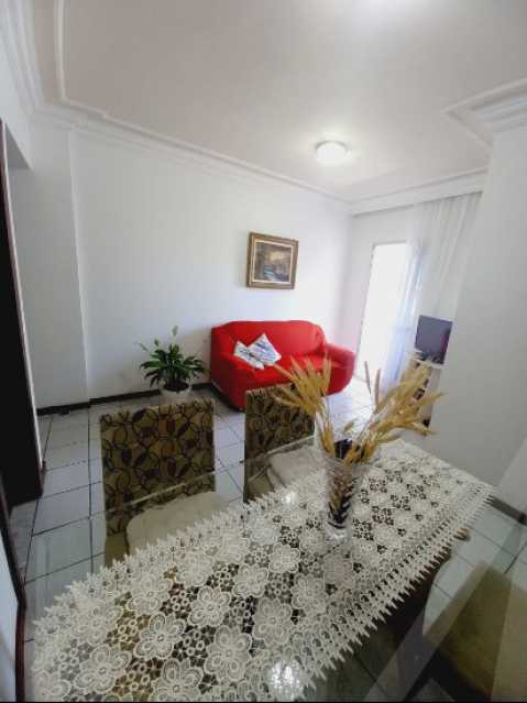 Apartamento à venda com 2 quartos, 70m² - Foto 1