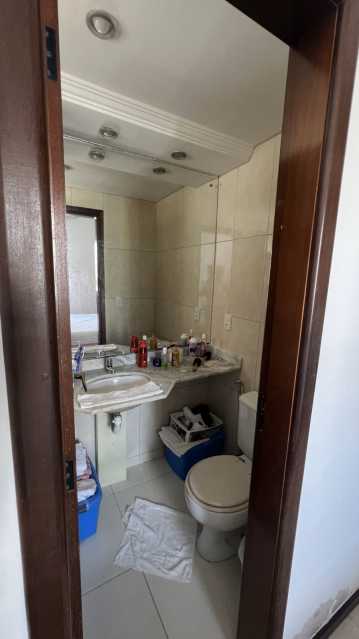 Apartamento à venda com 2 quartos, 70m² - Foto 14