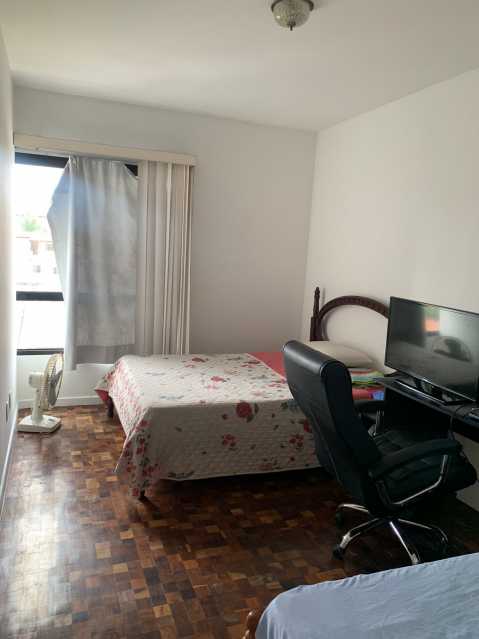 Apartamento à venda com 2 quartos, 100m² - Foto 7