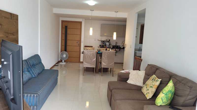 Apartamento à venda com 1 quarto, 65m² - Foto 1