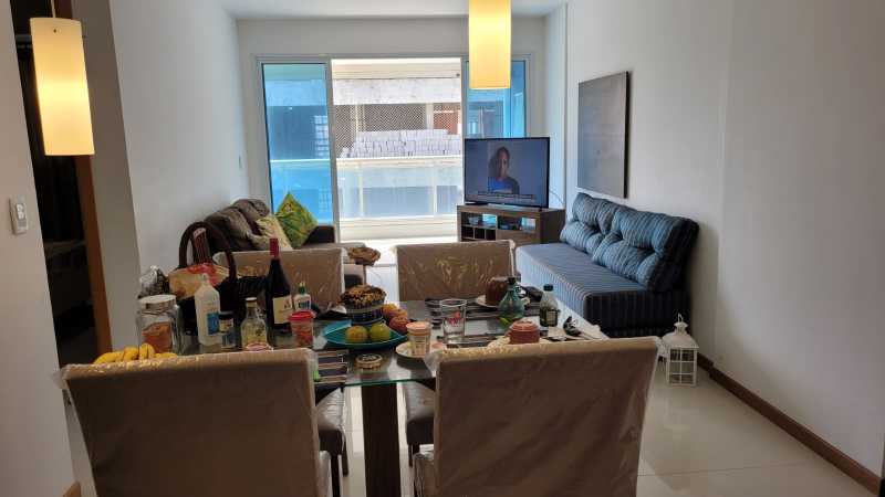 Apartamento à venda com 1 quarto, 65m² - Foto 4