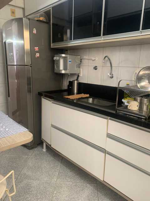 Apartamento à venda com 3 quartos, 120m² - Foto 15