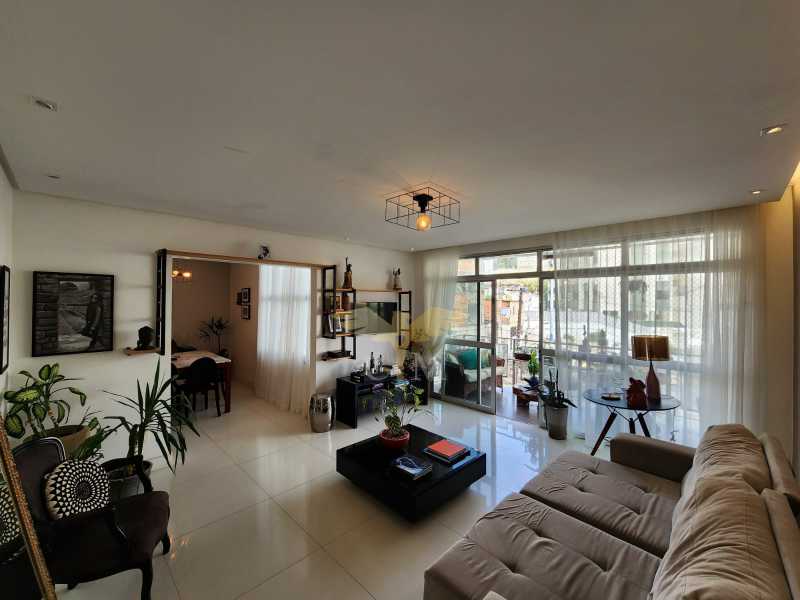 Apartamento, 4 quartos, 202 m² - Foto 1