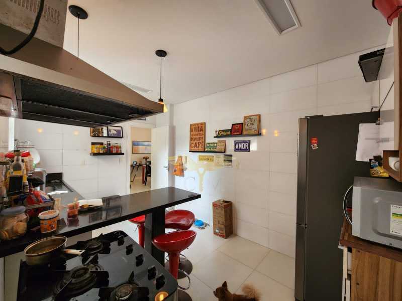 Apartamento à venda com 4 quartos, 202m² - Foto 21