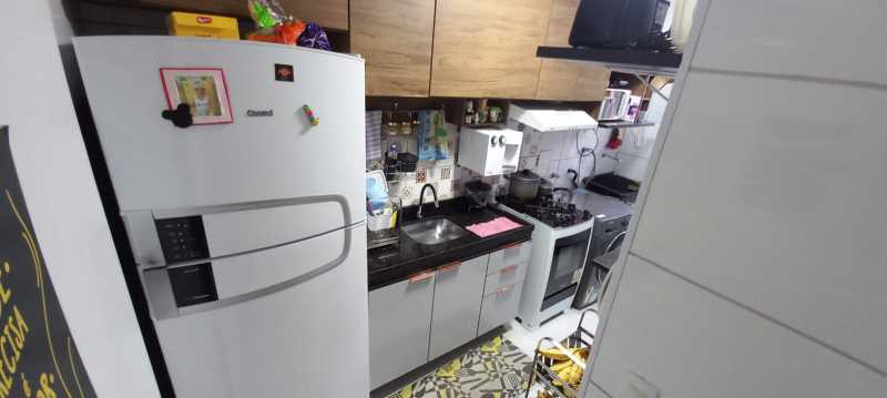 Apartamento à venda com 3 quartos, 75m² - Foto 9