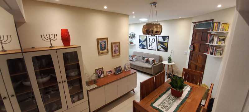 Apartamento à venda com 3 quartos, 75m² - Foto 3