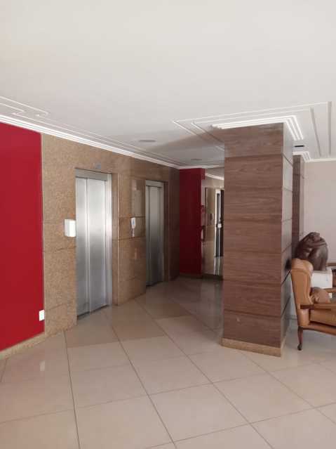 Apartamento à venda com 2 quartos, 70m² - Foto 9