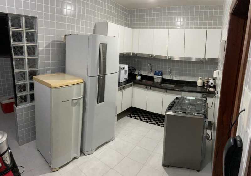 Apartamento à venda com 4 quartos, 188m² - Foto 16