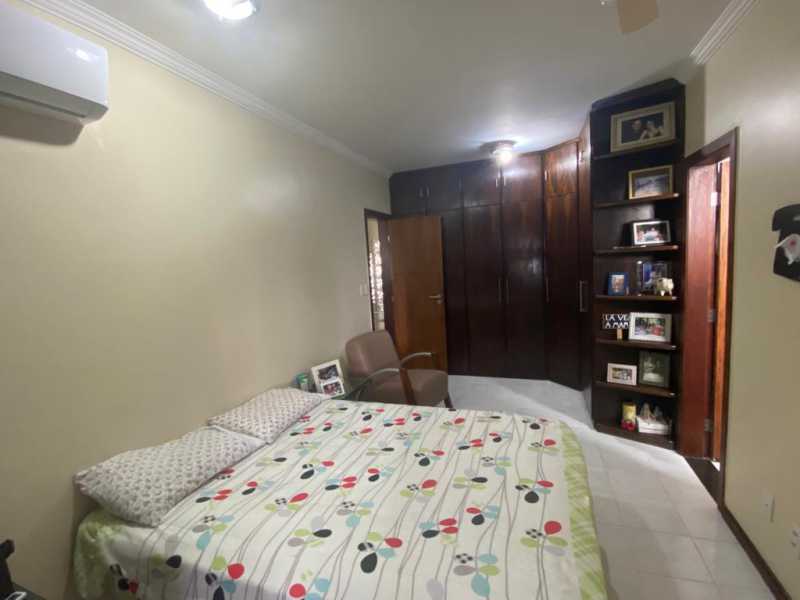 Apartamento à venda com 4 quartos, 188m² - Foto 7