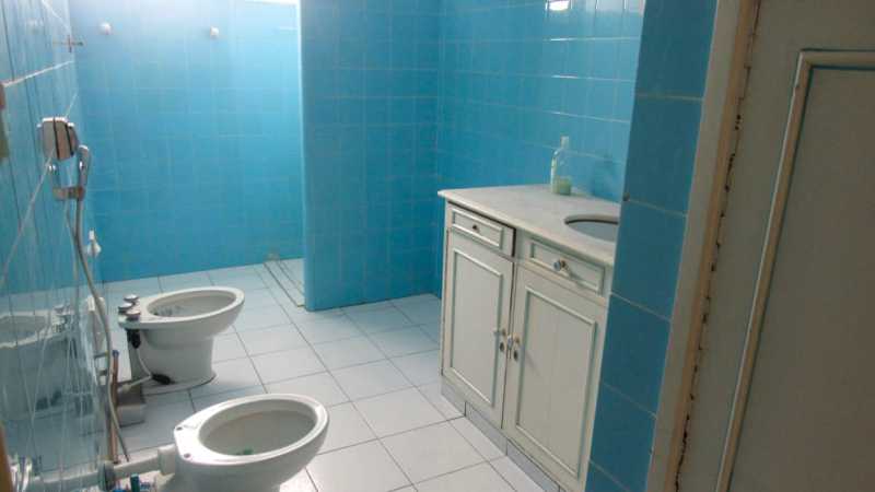 Apartamento à venda com 3 quartos, 151m² - Foto 14