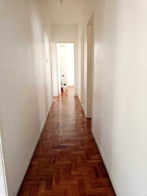 Apartamento à venda com 3 quartos, 94m² - Foto 2