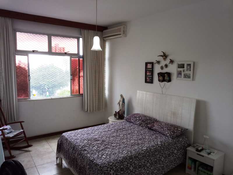 Apartamento à venda com 3 quartos, 90m² - Foto 2