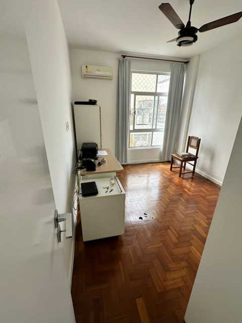 Apartamento à venda com 3 quartos, 132m² - Foto 7