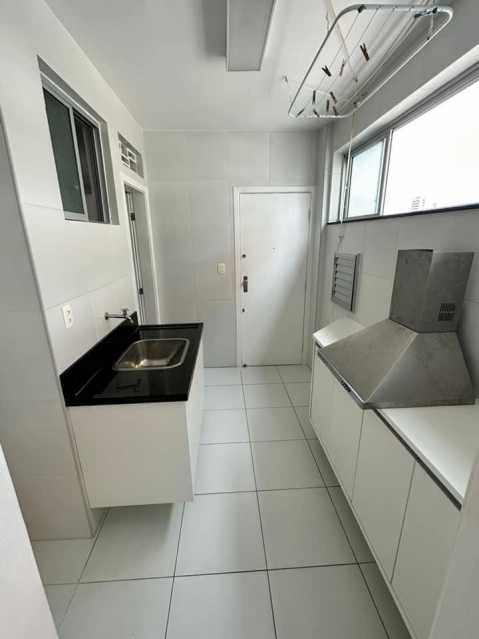 Apartamento à venda com 3 quartos, 132m² - Foto 14