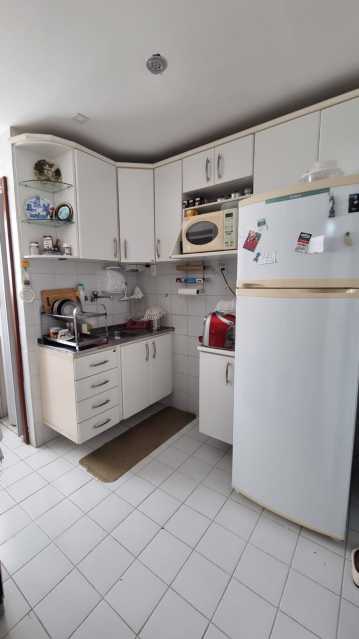 Apartamento à venda com 2 quartos, 67m² - Foto 16