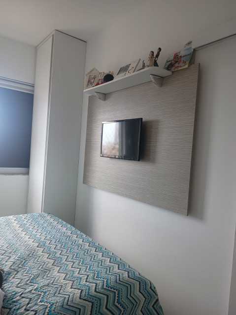 Apartamento à venda com 2 quartos, 64m² - Foto 8