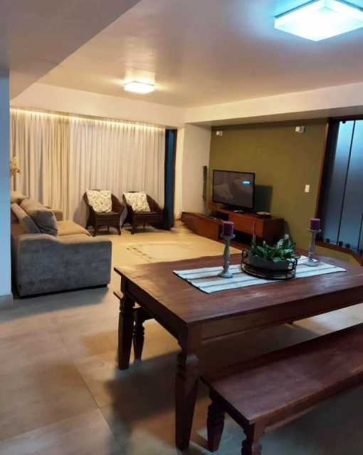 Casa de Condomínio à venda com 4 quartos, 380m² - Foto 5