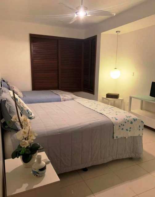 Casa de Condomínio à venda com 4 quartos, 380m² - Foto 10