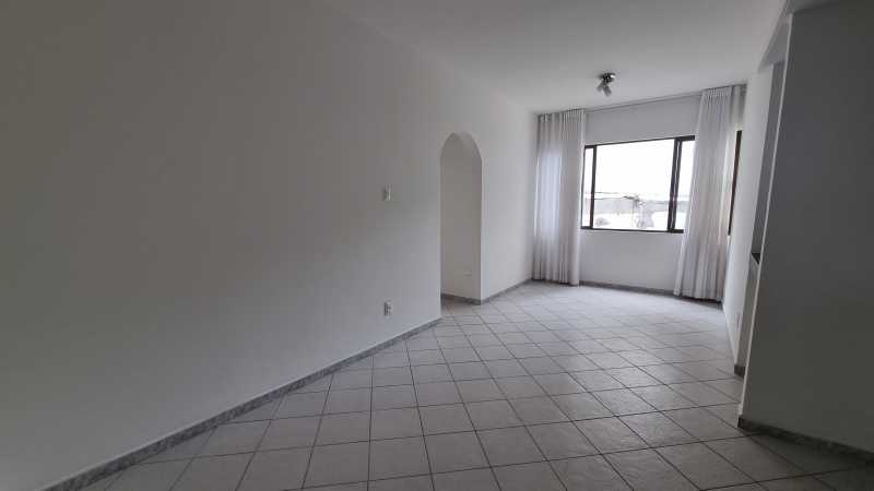 Apartamento à venda com 2 quartos, 63m² - Foto 5