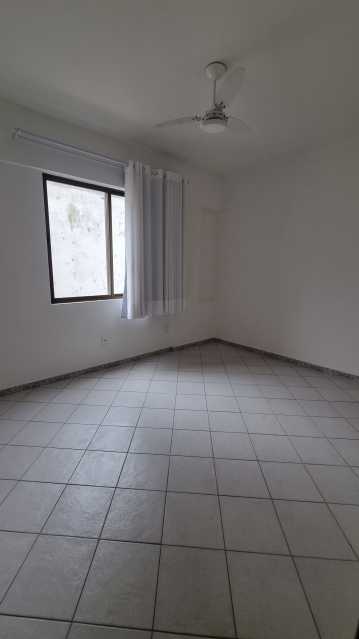 Apartamento à venda com 2 quartos, 63m² - Foto 10