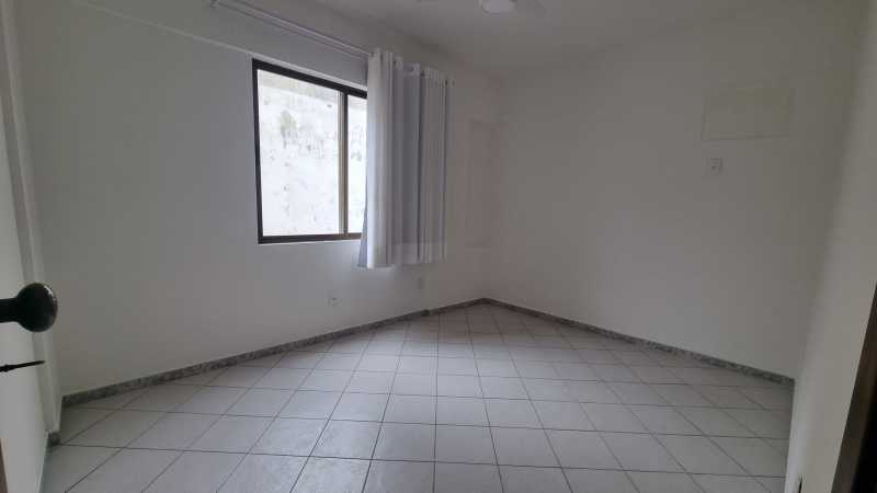 Apartamento à venda com 2 quartos, 63m² - Foto 11