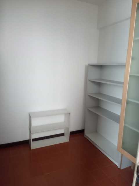 Apartamento à venda com 2 quartos, 95m² - Foto 11