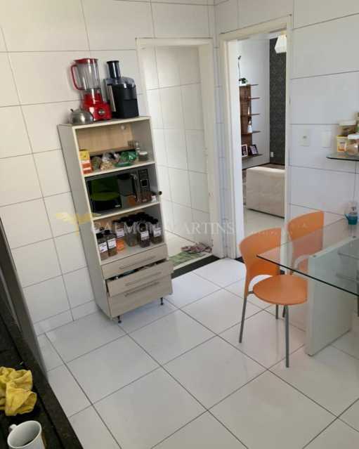 Apartamento à venda com 3 quartos, 127m² - Foto 10