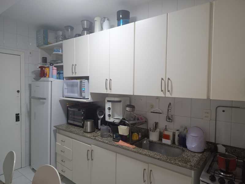 Apartamento à venda com 3 quartos, 100m² - Foto 8