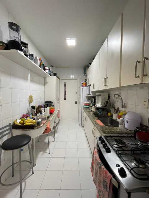 Apartamento à venda com 3 quartos, 100m² - Foto 7