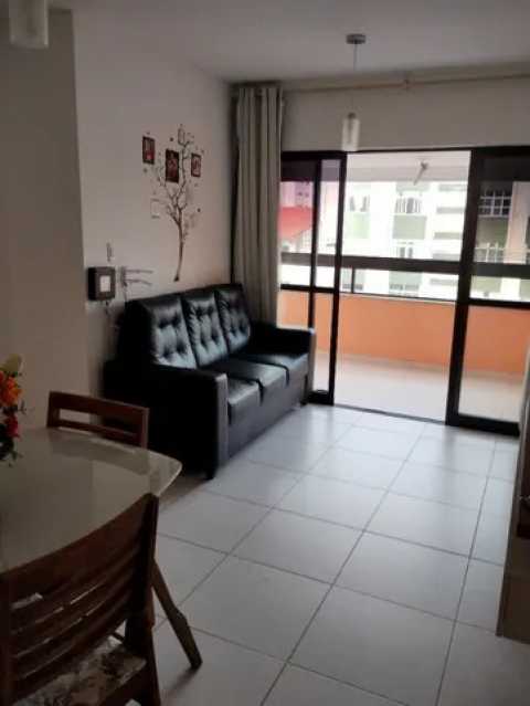 Apartamento à venda com 2 quartos, 76m² - Foto 1