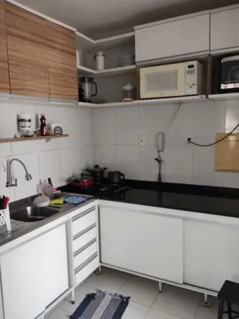 Apartamento à venda com 2 quartos, 76m² - Foto 9