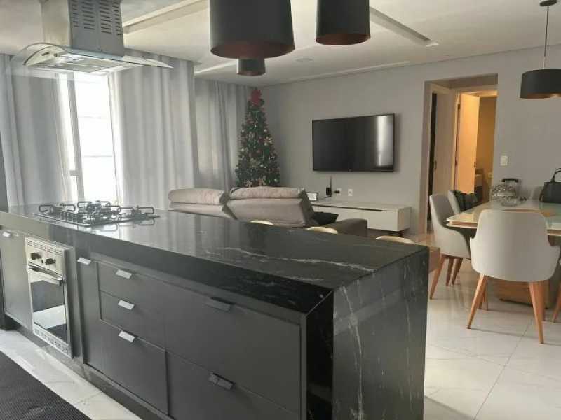 Apartamento à venda com 2 quartos, 71m² - Foto 2