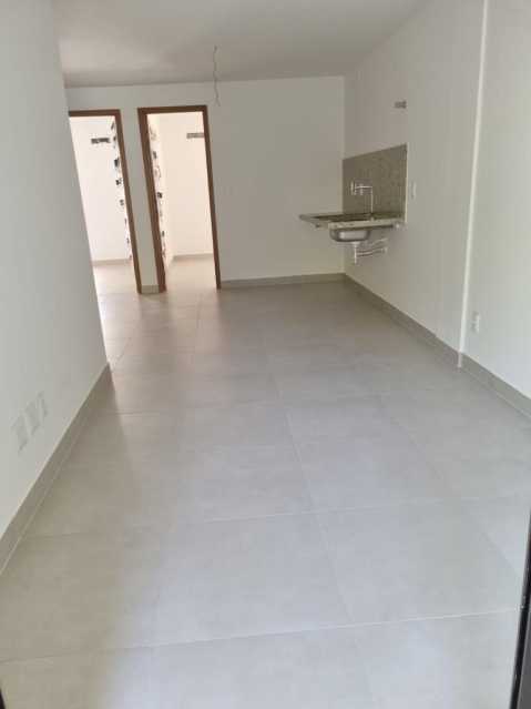 Apartamento à venda com 3 quartos, 82m² - Foto 7