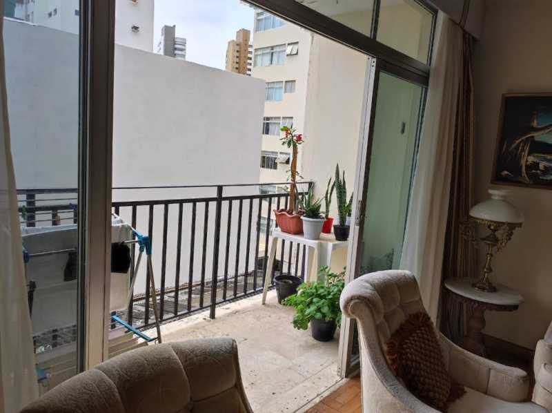 Apartamento à venda com 4 quartos, 210m² - Foto 5