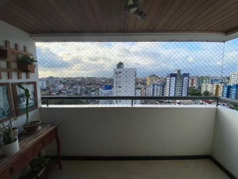 Apartamento à venda com 3 quartos, 100m² - Foto 4