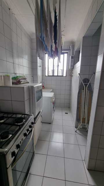 Apartamento à venda com 2 quartos, 82m² - Foto 13