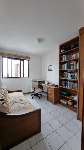 Apartamento à venda com 2 quartos, 82m² - Foto 5