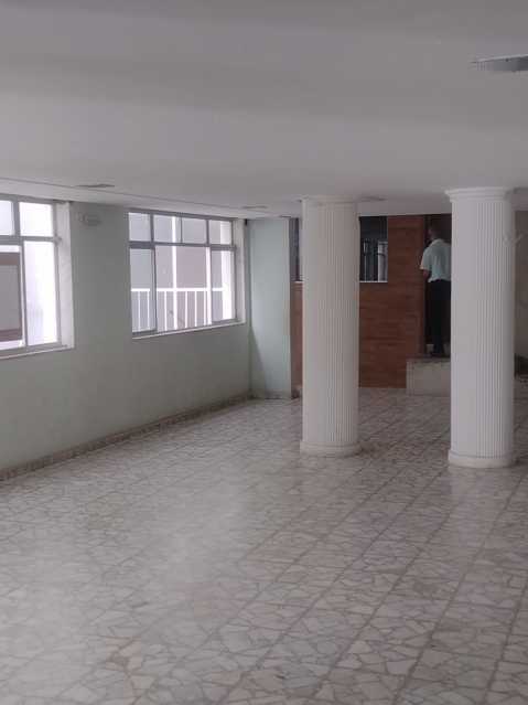 Apartamento à venda com 2 quartos, 77m² - Foto 19