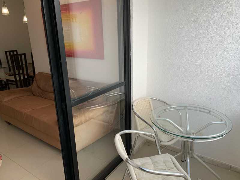 Apartamento à venda com 3 quartos, 68m² - Foto 3