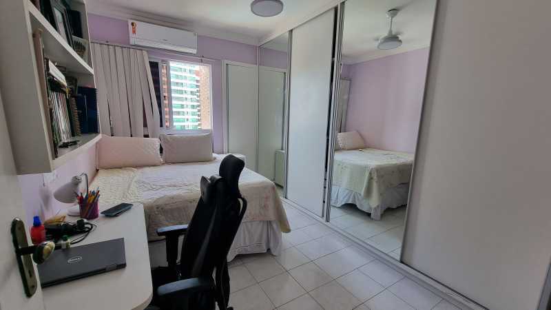 Apartamento à venda com 3 quartos, 80m² - Foto 3