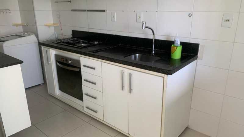 Apartamento à venda com 2 quartos, 69m² - Foto 10