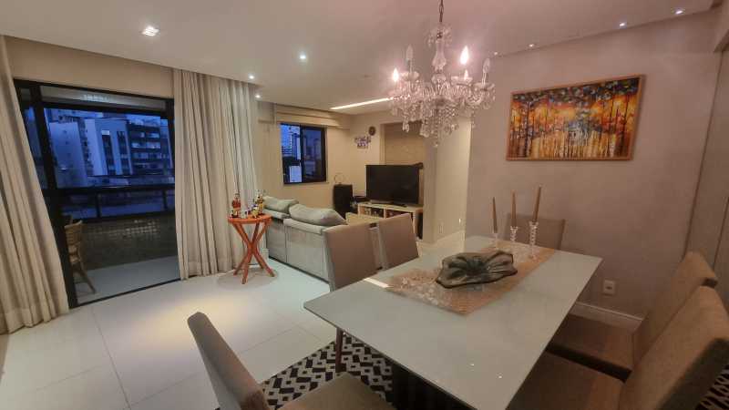 Apartamento à venda com 2 quartos, 78m² - Foto 1