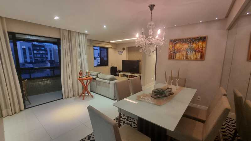 Apartamento à venda com 2 quartos, 78m² - Foto 3